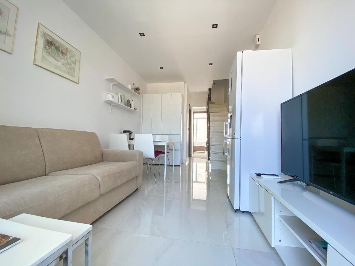 New Modern Deluxe Apartment In Kallithea Kallithea  Dış mekan fotoğraf