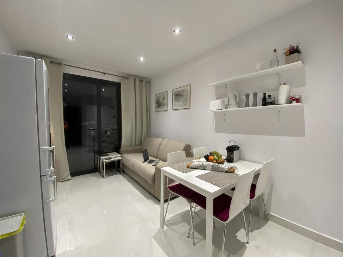 New Modern Deluxe Apartment In Kallithea Kallithea  Dış mekan fotoğraf